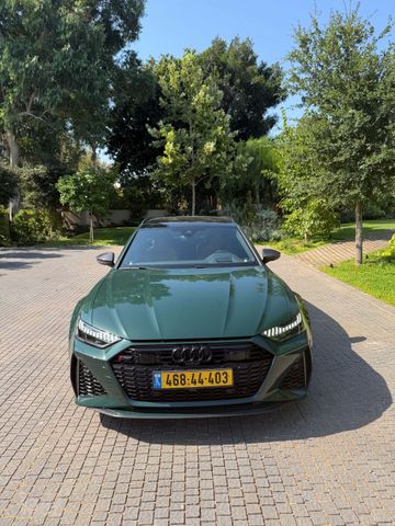 אאודי RS 6