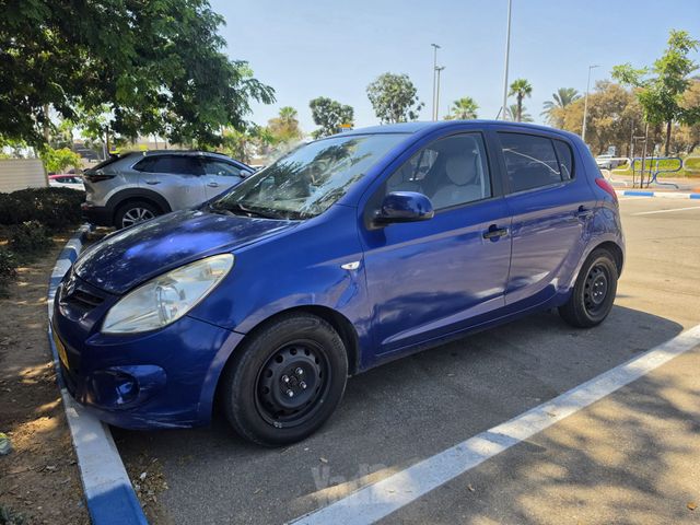 יונדאי i20