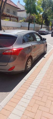 יונדאי i30