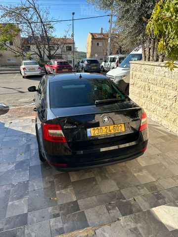 סקודה אוקטביה
