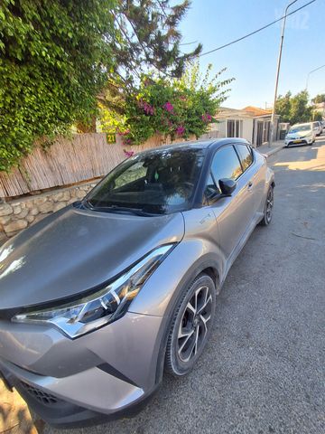 טויוטה C-HR