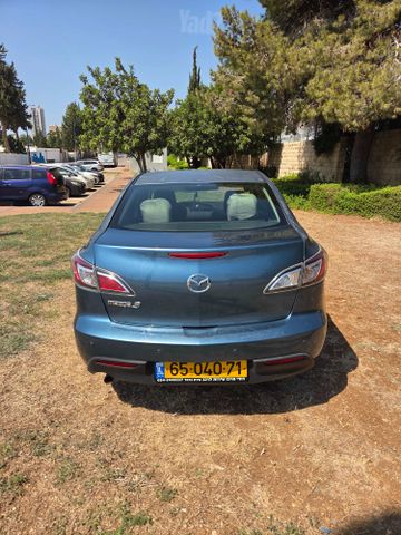 מאזדה 3