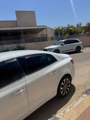 מודעת רכב רנו מגאן