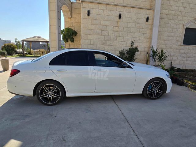 מרצדס-בנץ E-class