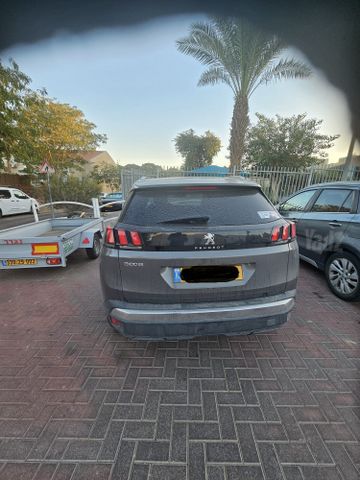 פיג'ו 3008