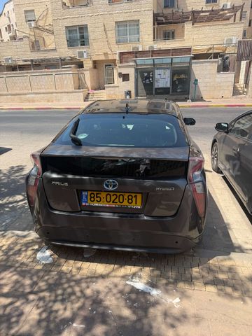 טויוטה פריוס