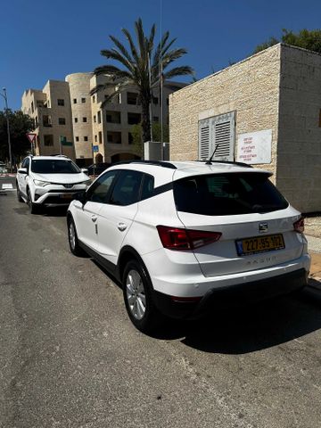 סיאט ארונה