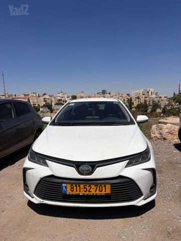 קורולה Sun היברידי אוט׳ 1.8 (98 כ״ס)