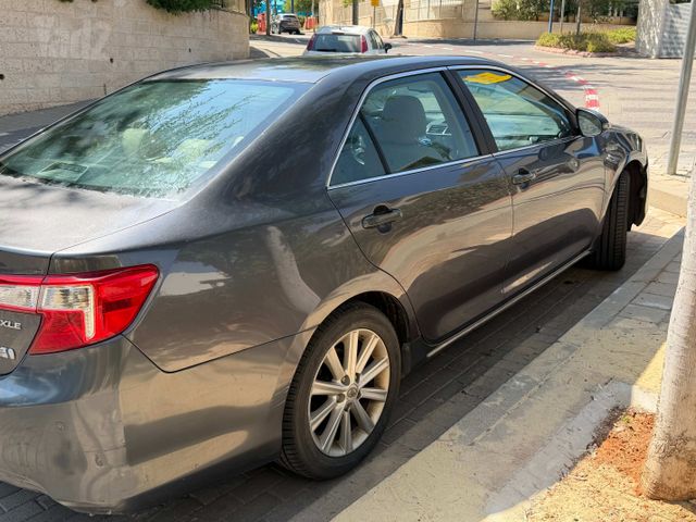 מודעת רכב טויוטה קאמרי
