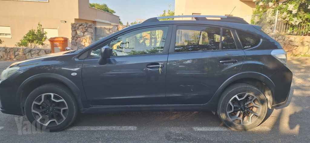מודעת רכב סובארו XV