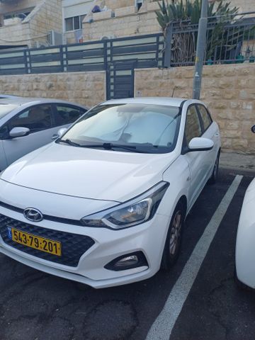יונדאי i20