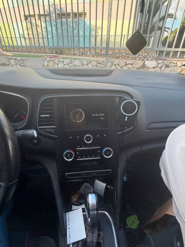רנו מגאן
