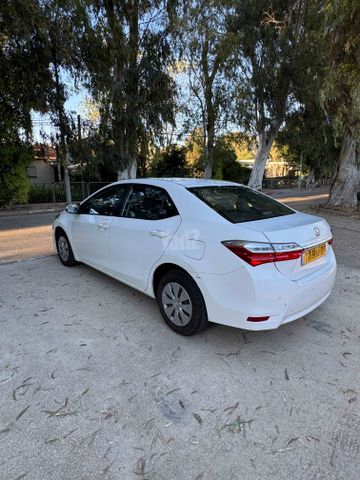 טויוטה קורולה