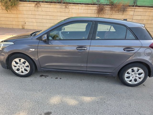 יונדאי i20