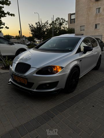סיאט לאון