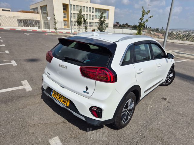 קיה נירו