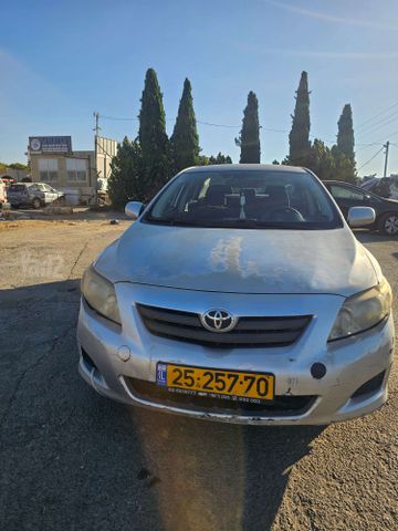 טויוטה קורולה
