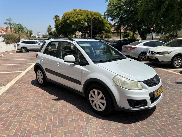סוזוקי SX4
