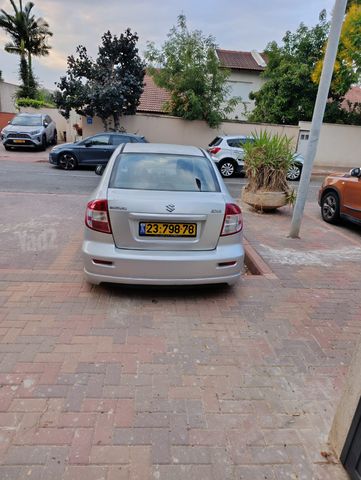 סוזוקי SX4