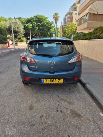 מאזדה 3