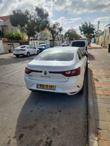 רנו מגאן