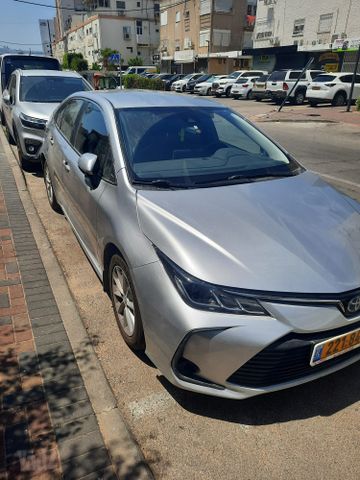 מודעת רכב טויוטה קורולה