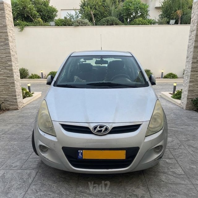 מודעת רכב יונדאי i20