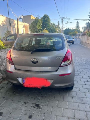 i20 Inspire אוט׳ 1.4 (100 כ״ס) [2012-2015]