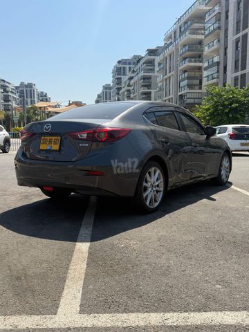 מאזדה 3