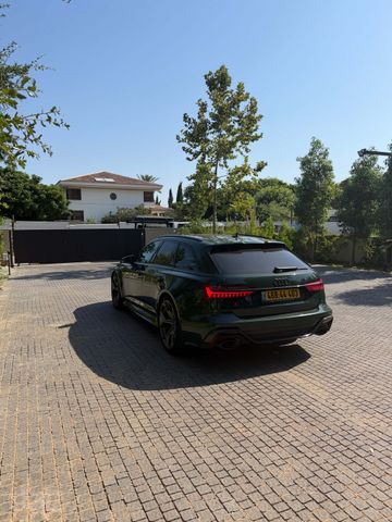 אאודי RS 6