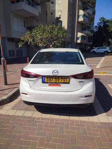 מודעת רכב מאזדה 3