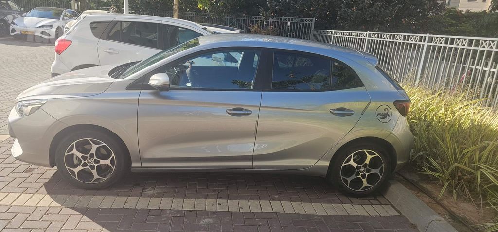 אם ג'י MG3