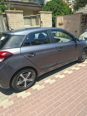 יונדאי i20