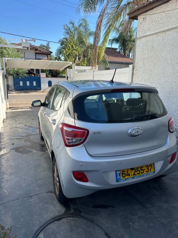יונדאי i10
