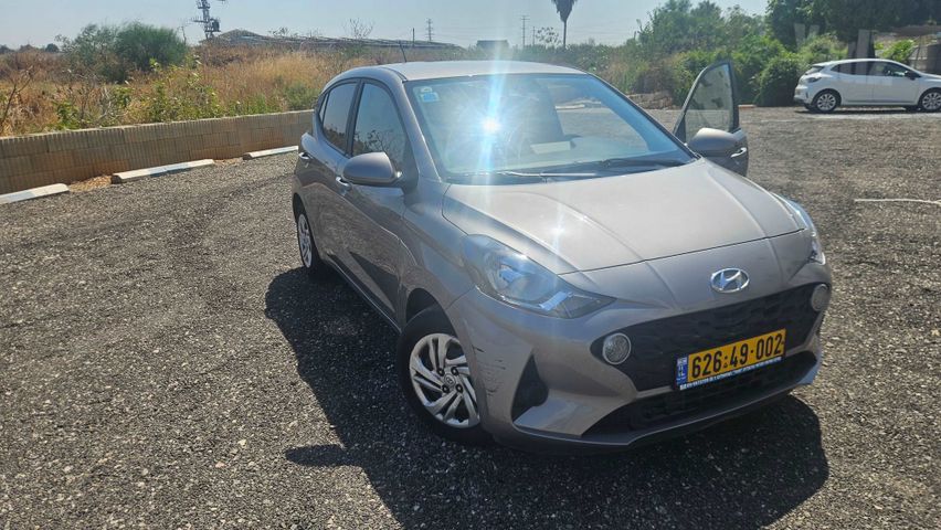 יונדאי i10