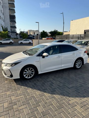 טויוטה קורולה