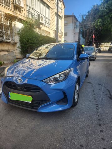 טויוטה יאריס