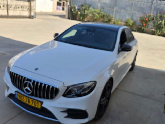 מרצדס-בנץ E-class