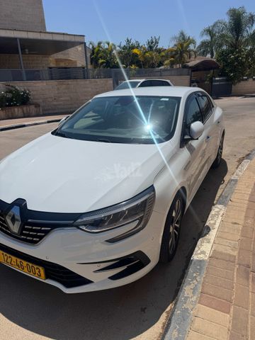 רנו מגאן