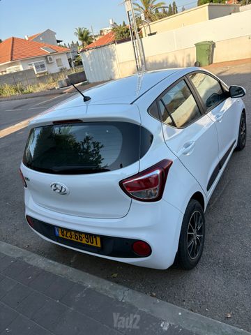 יונדאי i10