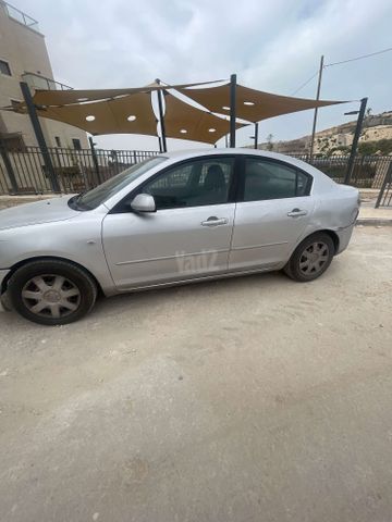 מודעת רכב מאזדה 3