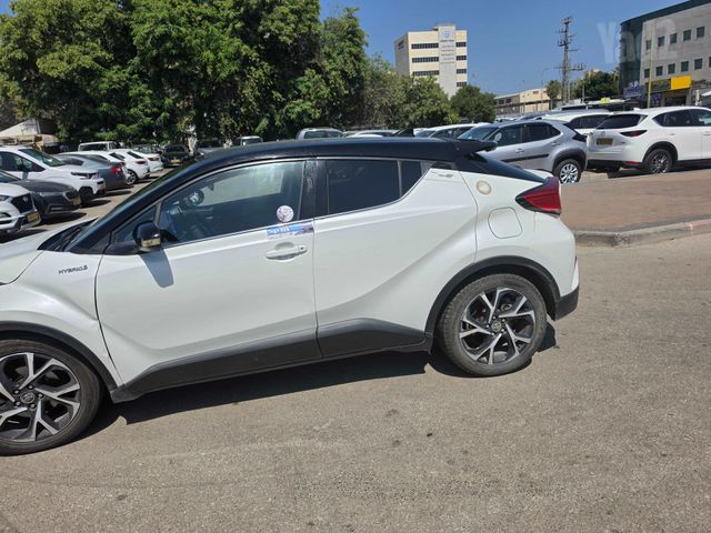 טויוטה C-HR