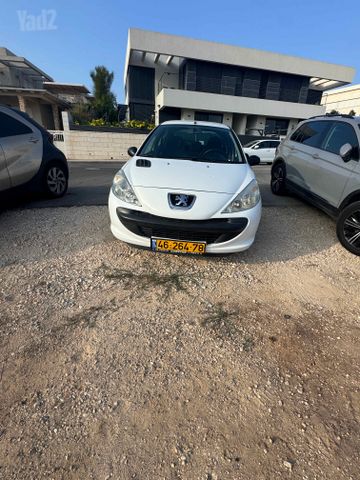 מודעת רכב פיג'ו 206