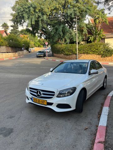 מודעת רכב מרצדס-בנץ C-class