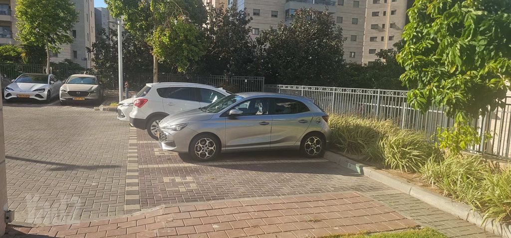 אם ג'י MG3