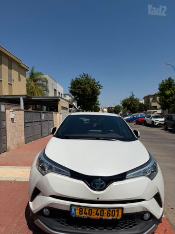 טויוטה C-HR