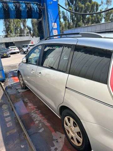 מודעת רכב מאזדה 5