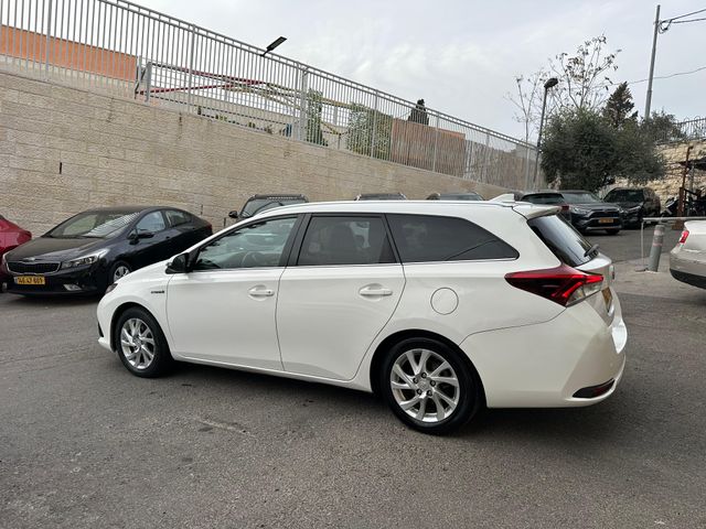 טויוטה אוריס
