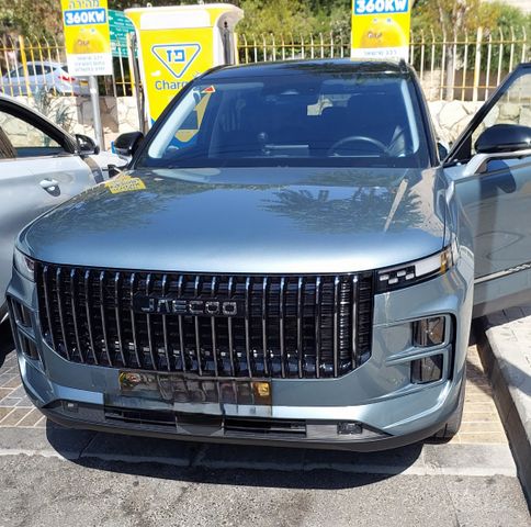 ג'אקו J7
