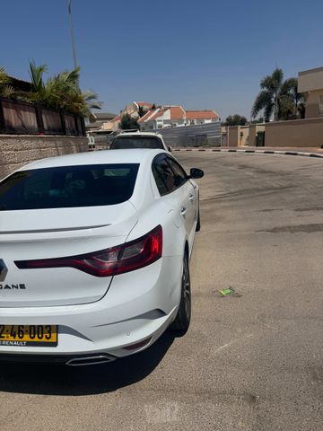 רנו מגאן